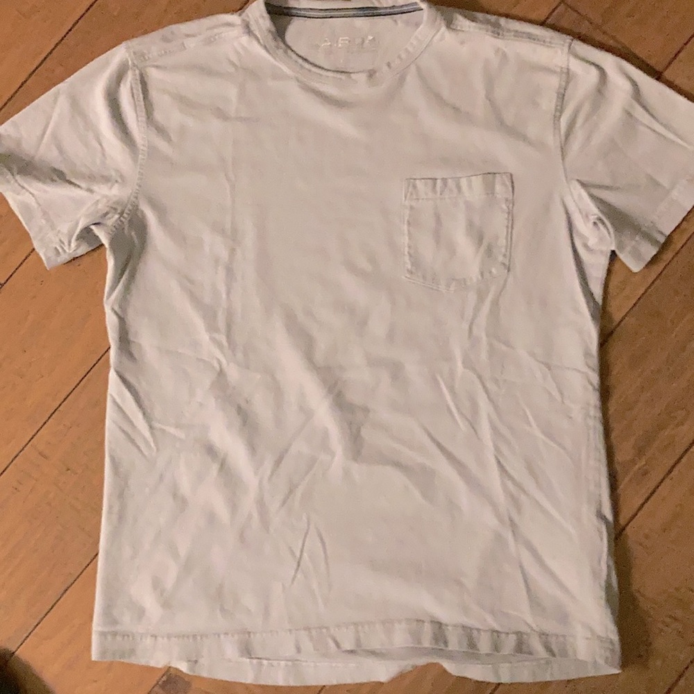 LAIRD APPAREL POCKET T SHIRT. MENS SIZE LARGE